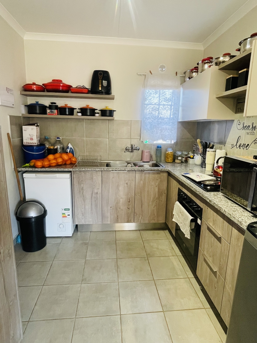 2 Bedroom Property for Sale in Pretoria North Gauteng