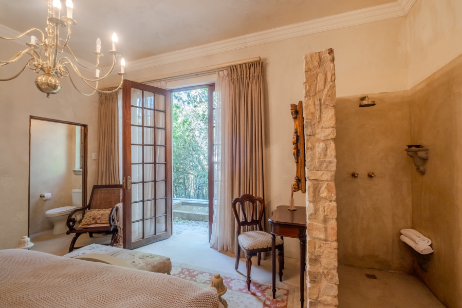 5 Bedroom Property for Sale in Waterkloof Ridge Gauteng