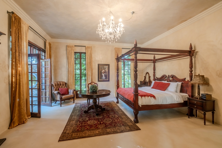5 Bedroom Property for Sale in Waterkloof Ridge Gauteng