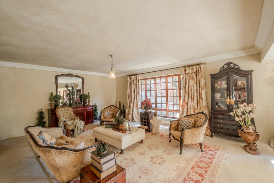 5 Bedroom Property for Sale in Waterkloof Ridge Gauteng