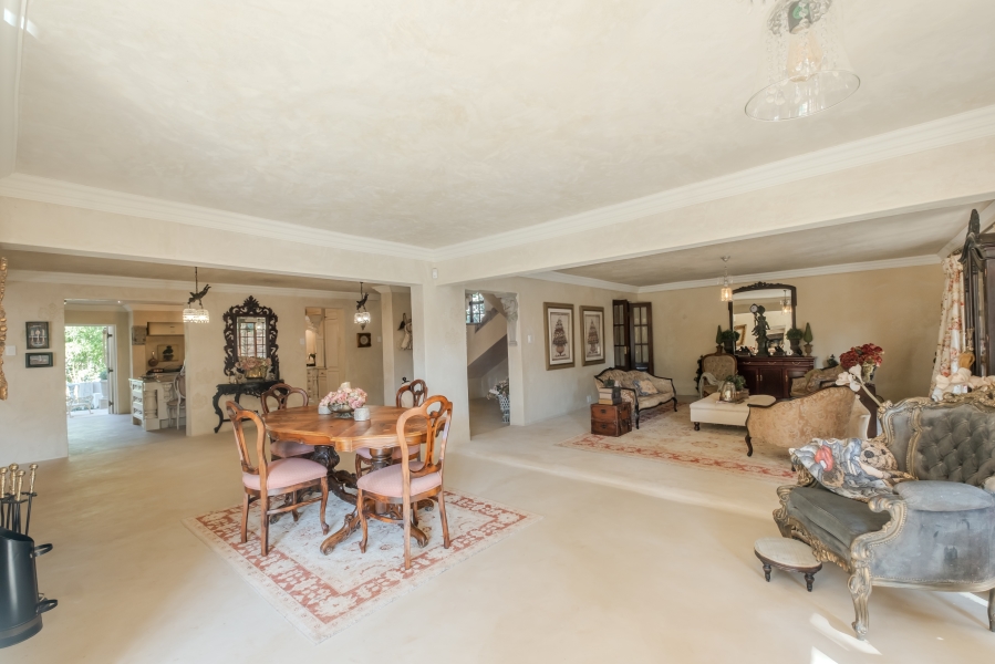 5 Bedroom Property for Sale in Waterkloof Ridge Gauteng