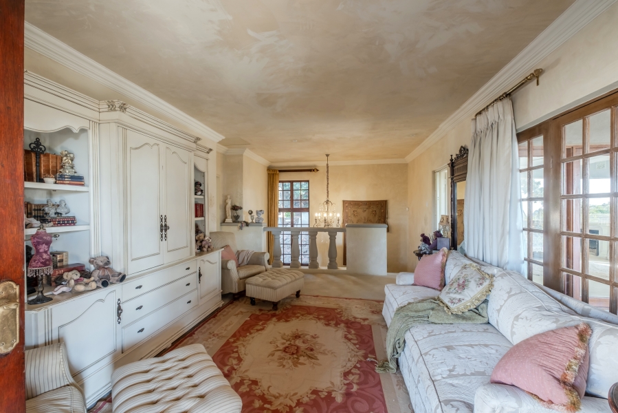 5 Bedroom Property for Sale in Waterkloof Ridge Gauteng