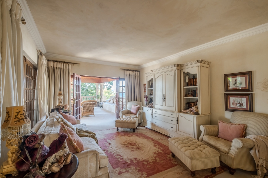 5 Bedroom Property for Sale in Waterkloof Ridge Gauteng