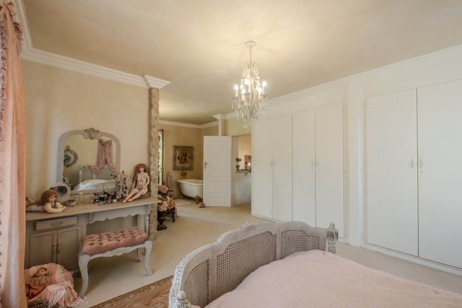 5 Bedroom Property for Sale in Waterkloof Ridge Gauteng