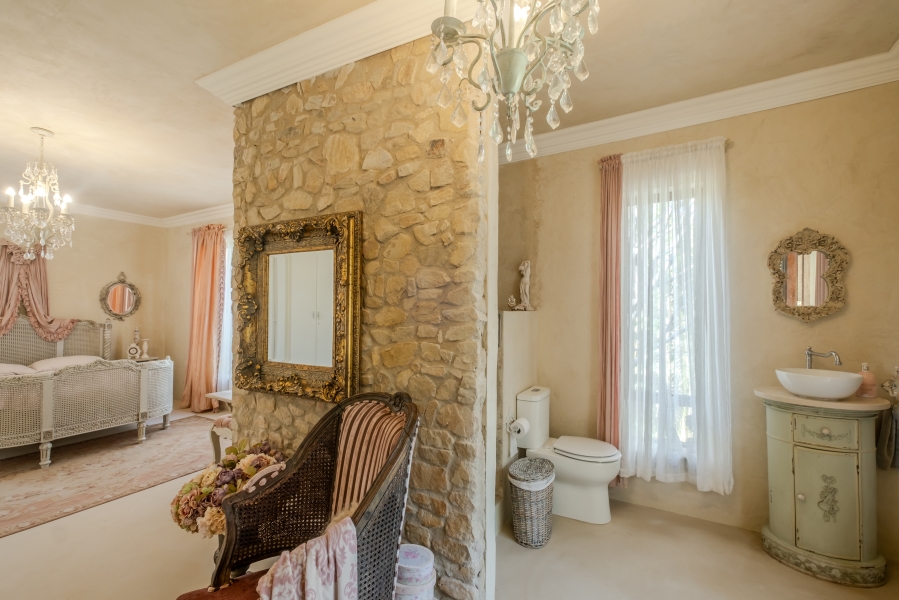 5 Bedroom Property for Sale in Waterkloof Ridge Gauteng