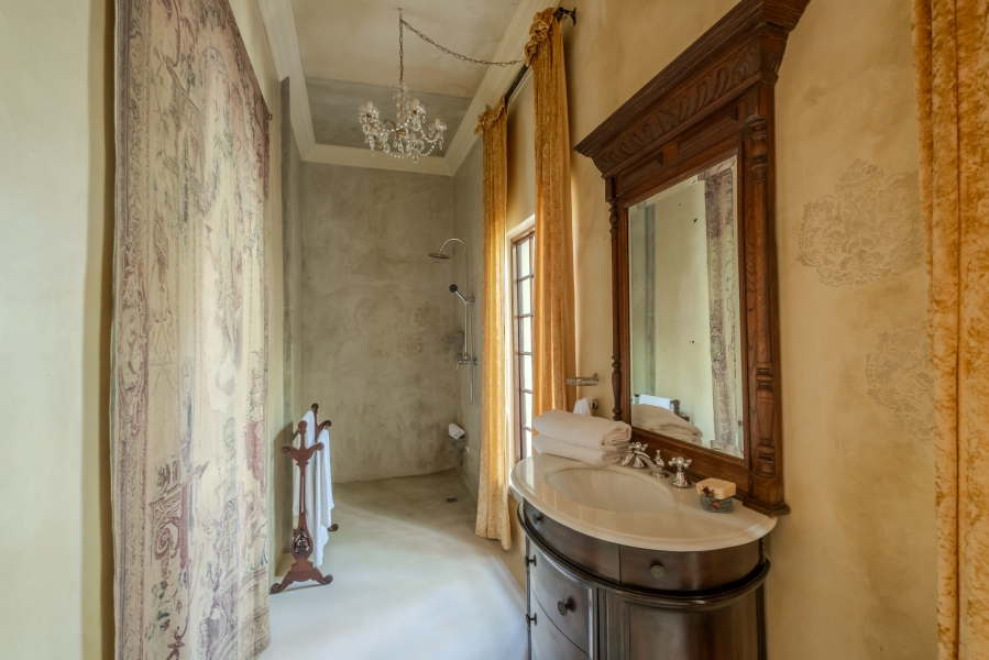 5 Bedroom Property for Sale in Waterkloof Ridge Gauteng