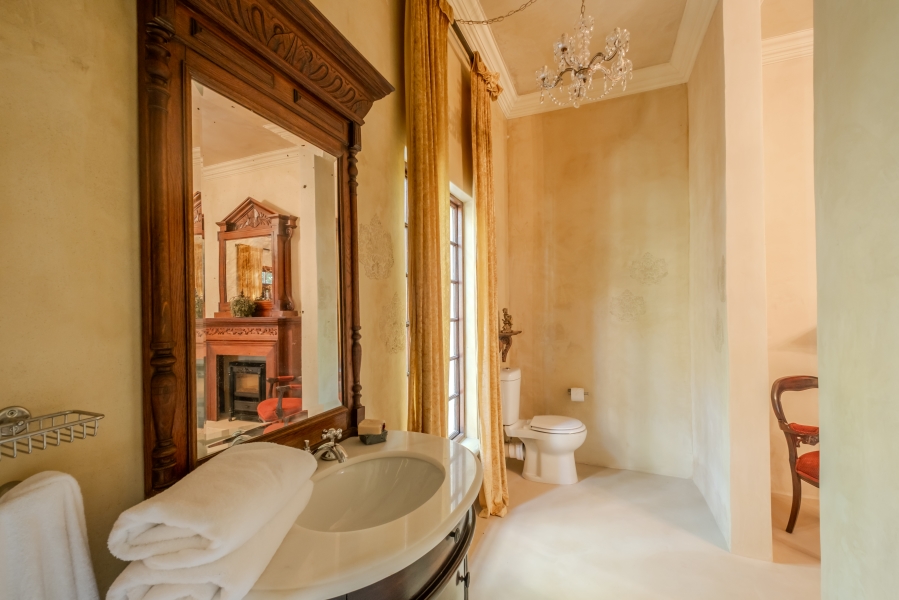 5 Bedroom Property for Sale in Waterkloof Ridge Gauteng