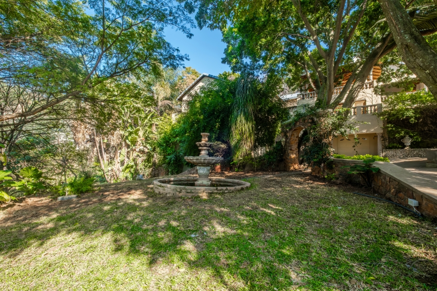 5 Bedroom Property for Sale in Waterkloof Ridge Gauteng