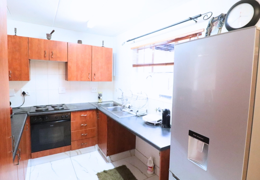 3 Bedroom Property for Sale in Annlin Gauteng