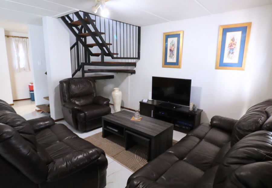 3 Bedroom Property for Sale in Annlin Gauteng