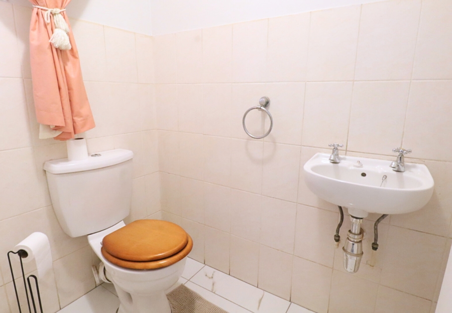 3 Bedroom Property for Sale in Annlin Gauteng