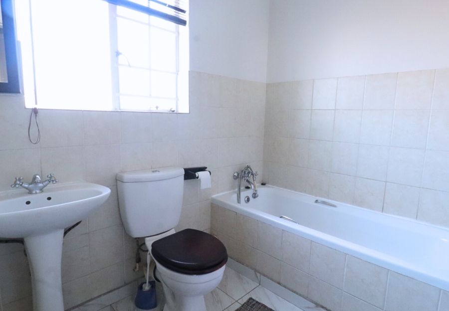 3 Bedroom Property for Sale in Annlin Gauteng