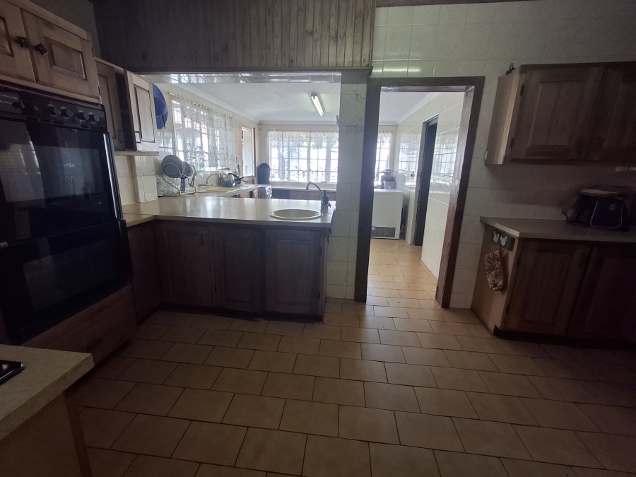 To Let 3 Bedroom Property for Rent in Croydon Gauteng