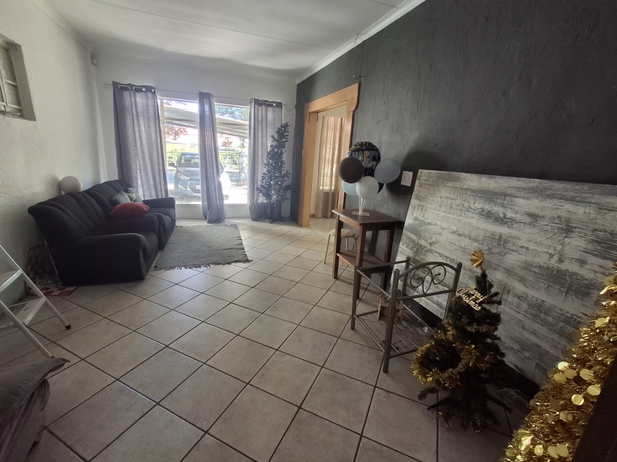 To Let 3 Bedroom Property for Rent in Croydon Gauteng