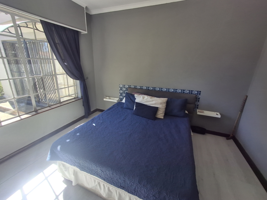 To Let 3 Bedroom Property for Rent in Croydon Gauteng