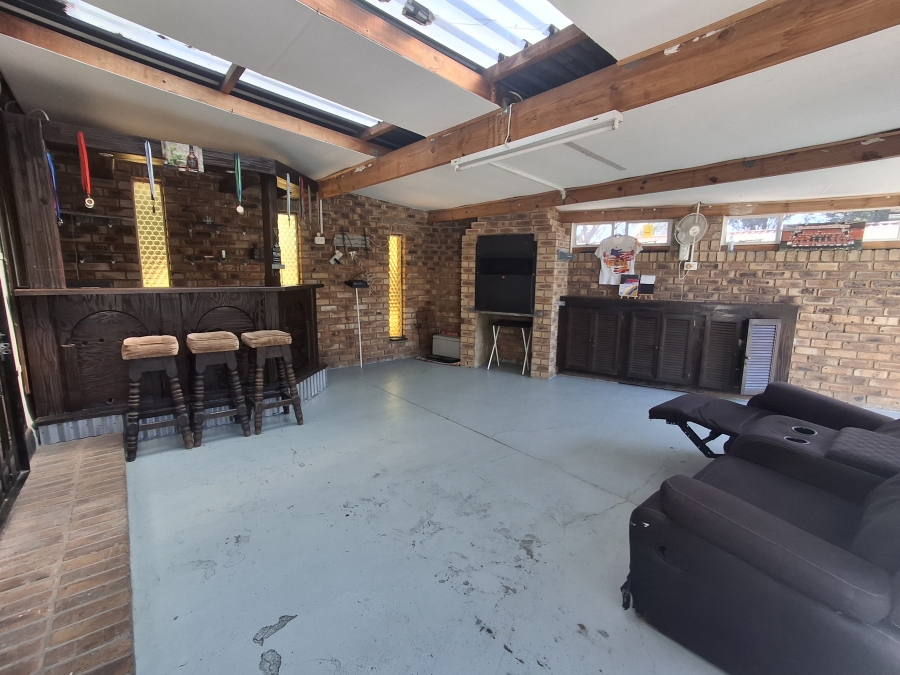 To Let 3 Bedroom Property for Rent in Croydon Gauteng