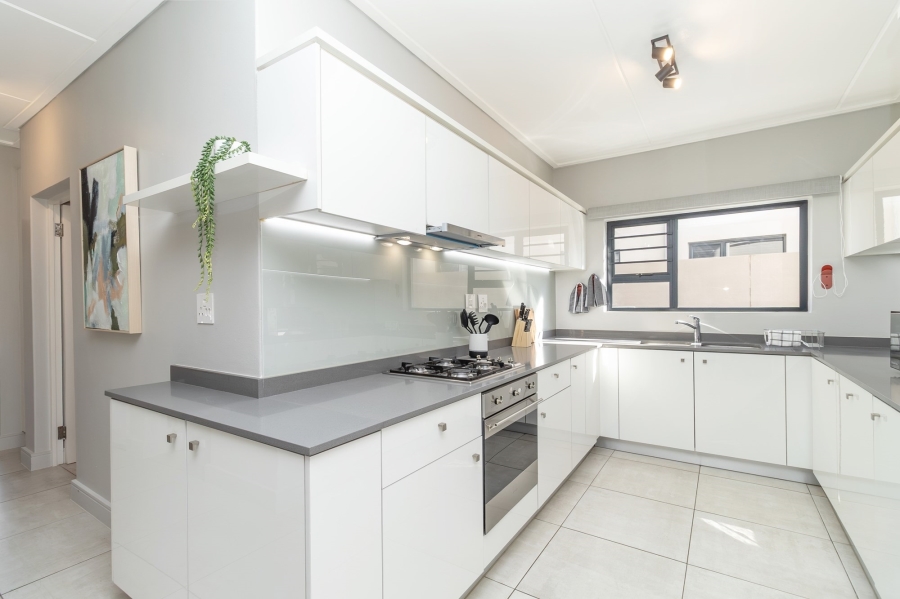 To Let 3 Bedroom Property for Rent in The Polofields Gauteng