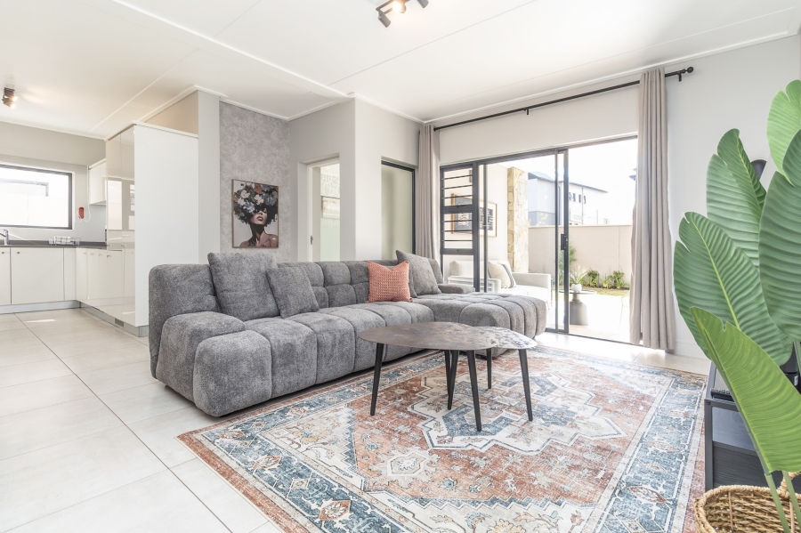 To Let 3 Bedroom Property for Rent in The Polofields Gauteng