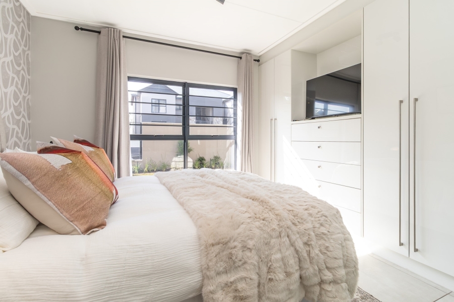 To Let 3 Bedroom Property for Rent in The Polofields Gauteng