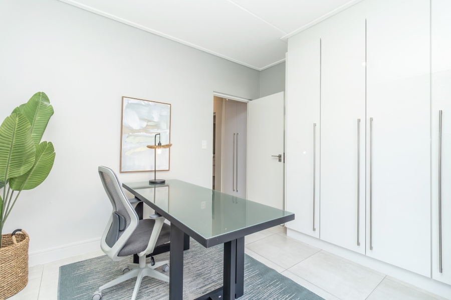 To Let 3 Bedroom Property for Rent in The Polofields Gauteng
