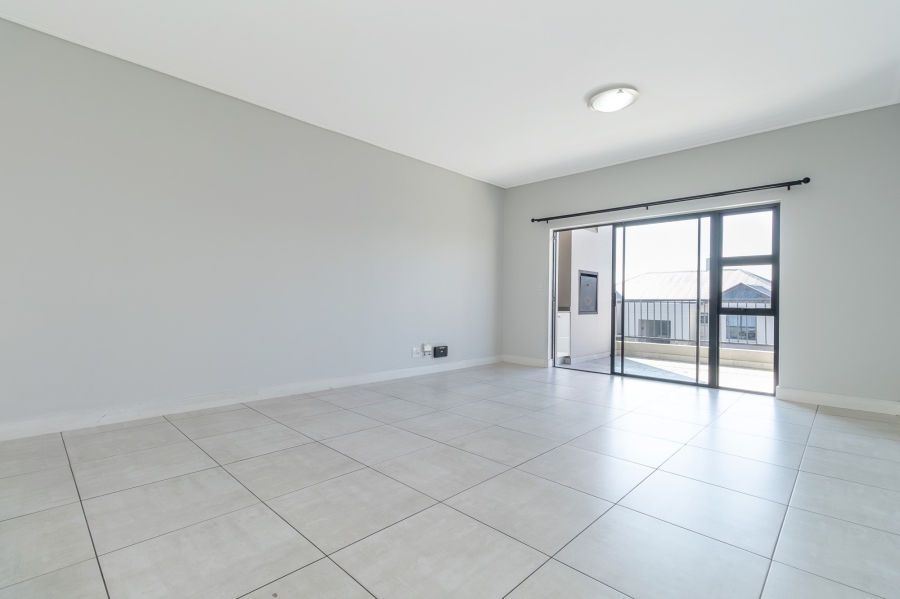 To Let 3 Bedroom Property for Rent in The Polofields Gauteng