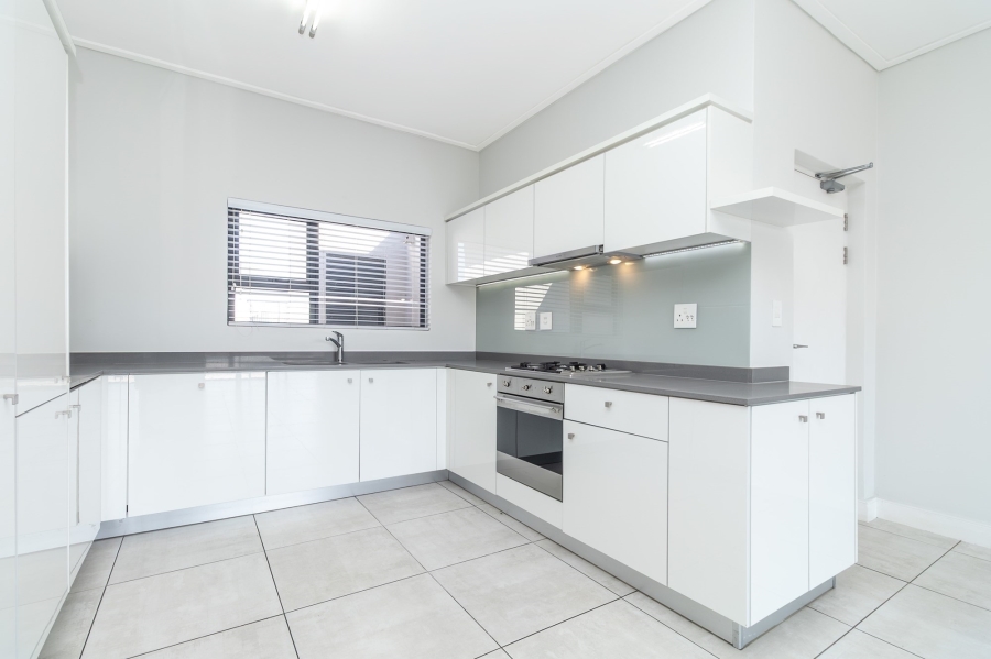 To Let 3 Bedroom Property for Rent in The Polofields Gauteng