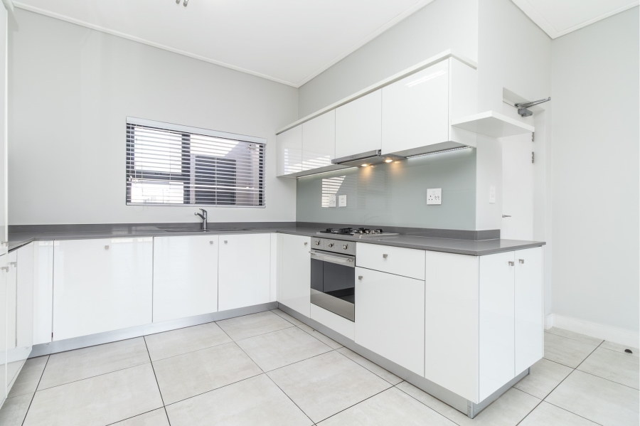 To Let 3 Bedroom Property for Rent in The Polofields Gauteng