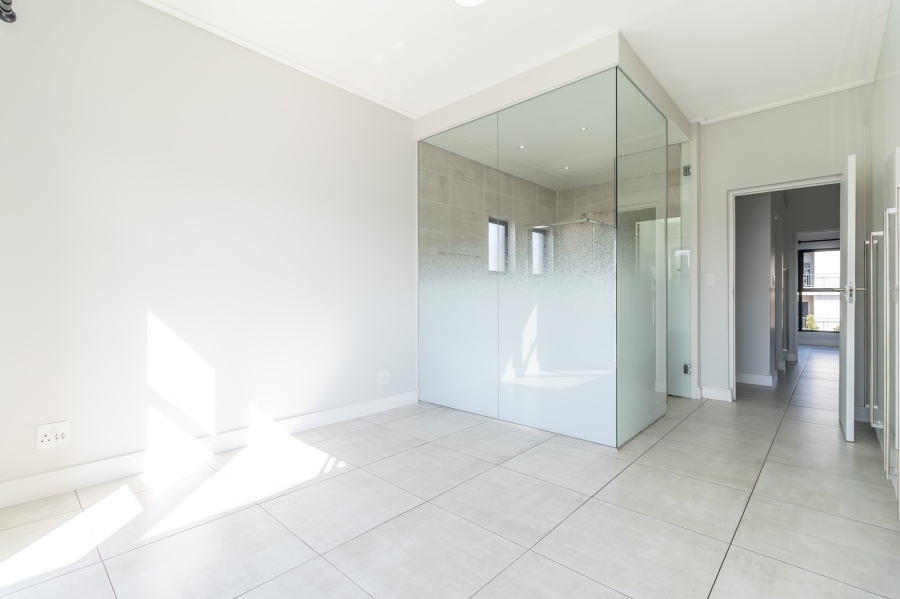 To Let 3 Bedroom Property for Rent in The Polofields Gauteng