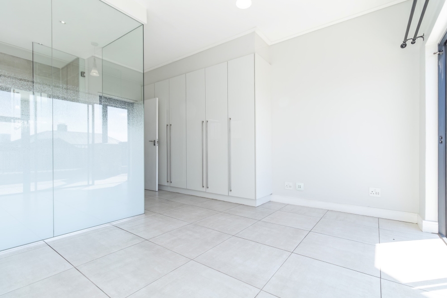 To Let 3 Bedroom Property for Rent in The Polofields Gauteng