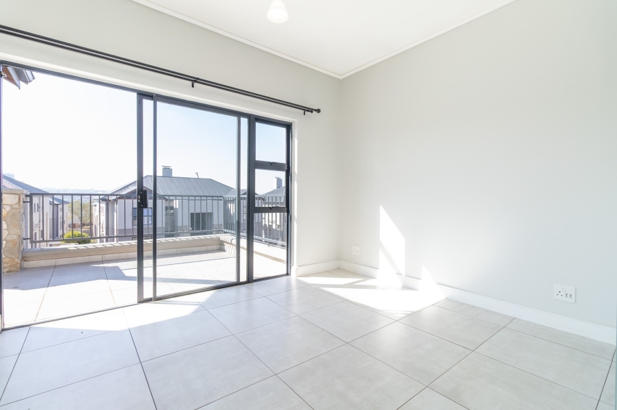 To Let 3 Bedroom Property for Rent in The Polofields Gauteng