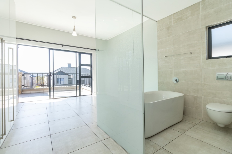To Let 3 Bedroom Property for Rent in The Polofields Gauteng
