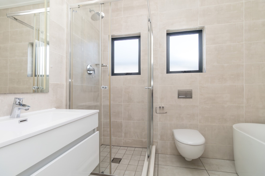 To Let 3 Bedroom Property for Rent in The Polofields Gauteng