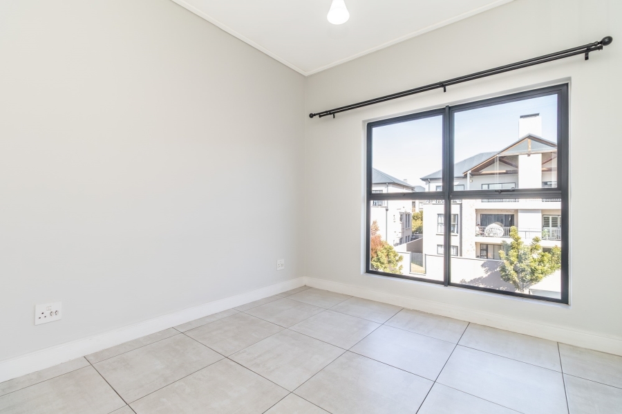 To Let 3 Bedroom Property for Rent in The Polofields Gauteng