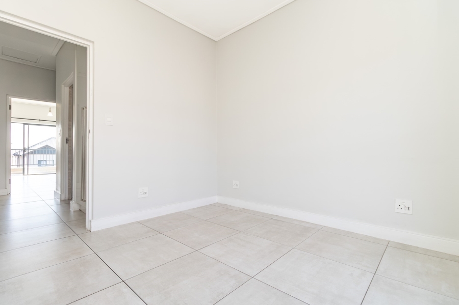 To Let 3 Bedroom Property for Rent in The Polofields Gauteng