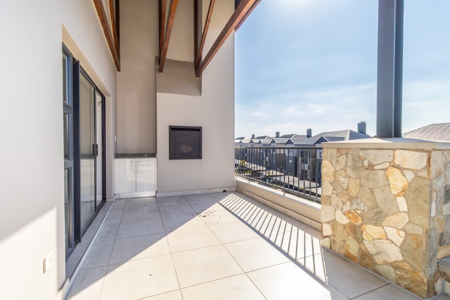 To Let 3 Bedroom Property for Rent in The Polofields Gauteng