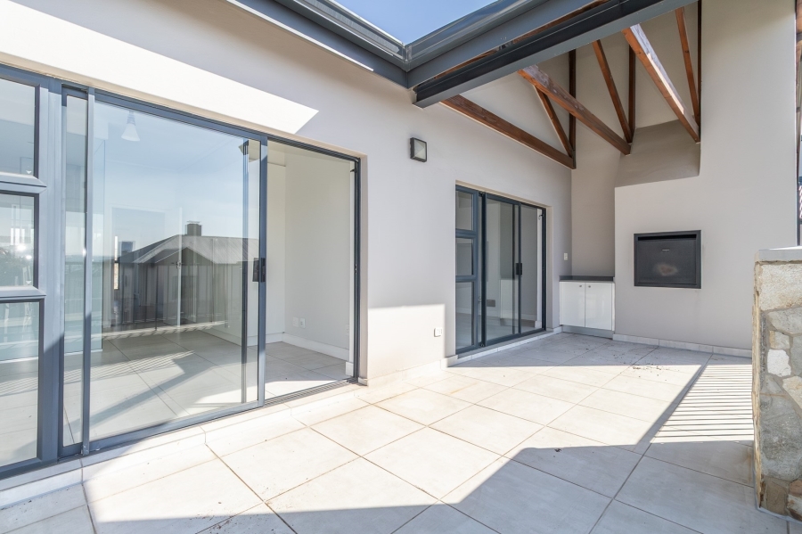 To Let 3 Bedroom Property for Rent in The Polofields Gauteng