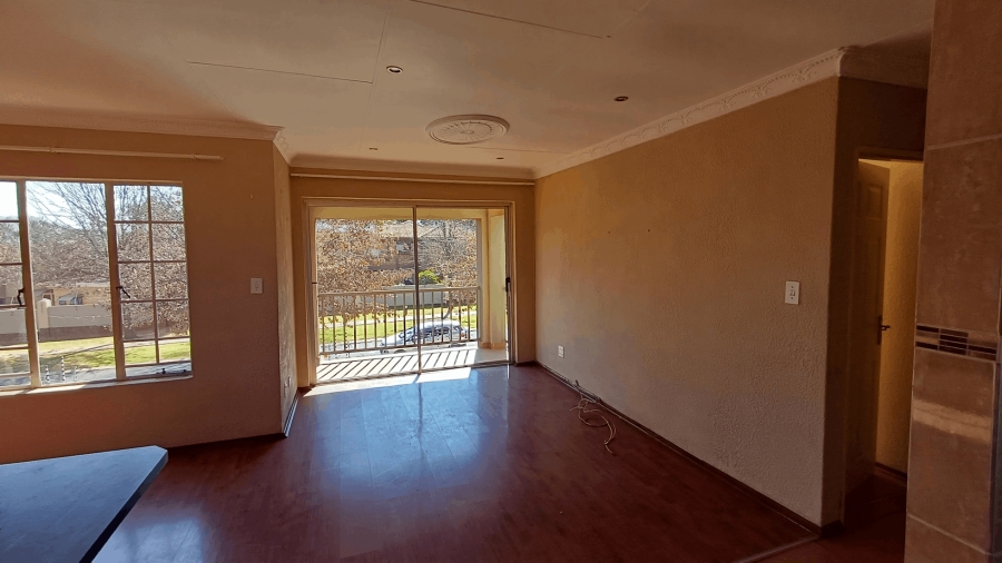 To Let 3 Bedroom Property for Rent in Glen Marais Gauteng