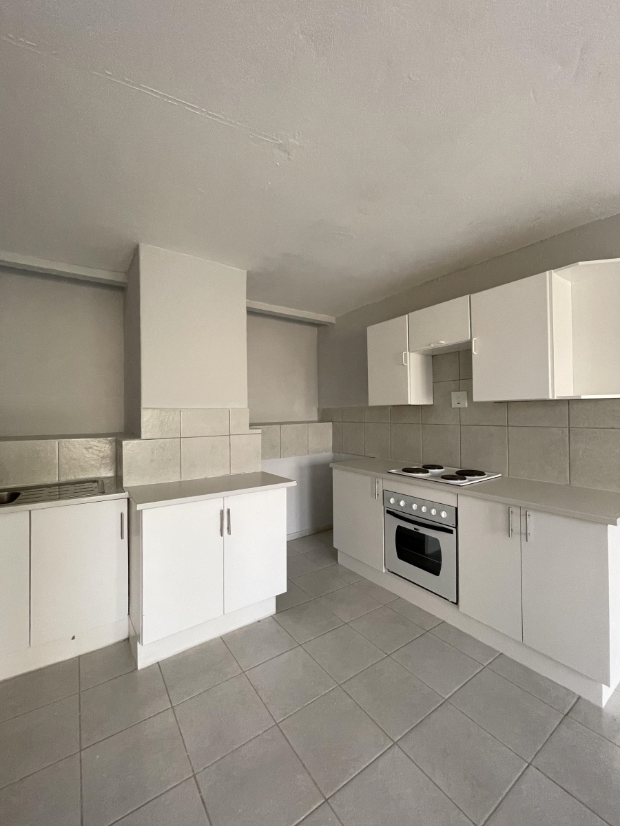 To Let 1 Bedroom Property for Rent in Clubview Gauteng
