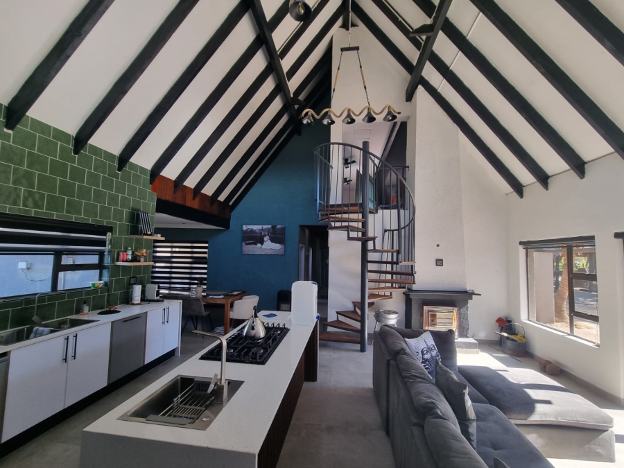 5 Bedroom Property for Sale in Rynfield Gauteng