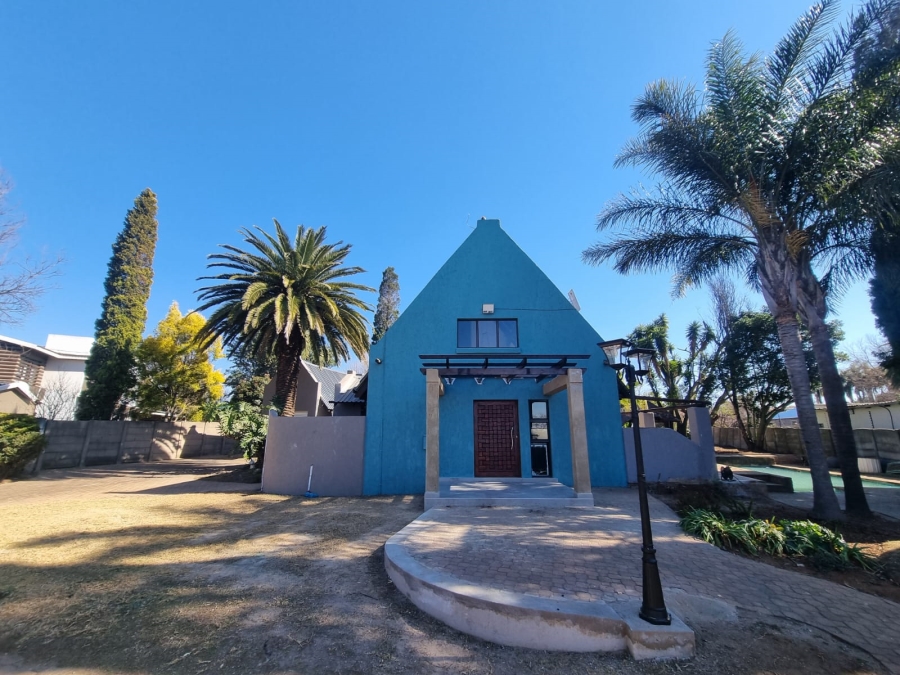 5 Bedroom Property for Sale in Rynfield Gauteng