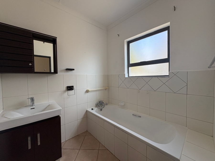 5 Bedroom Property for Sale in Rynfield Gauteng