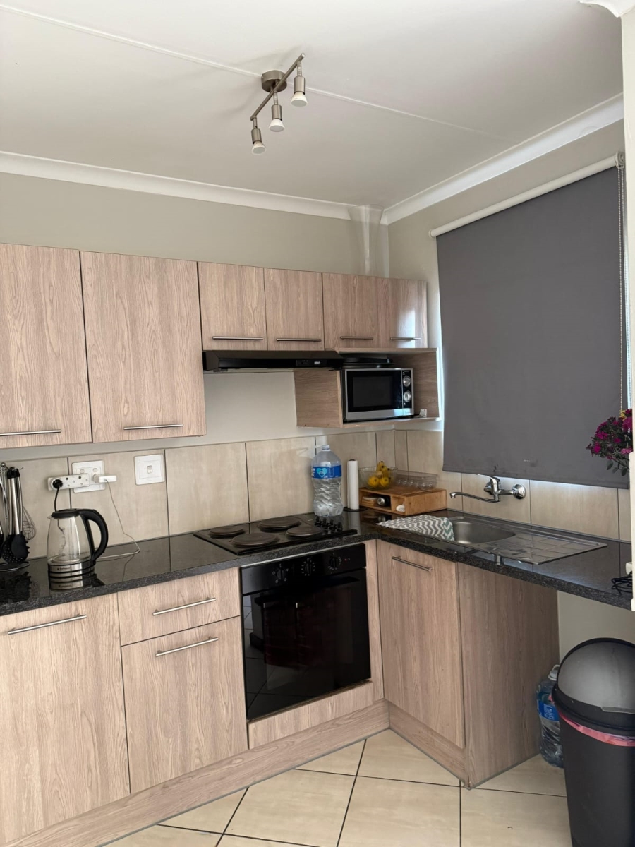 2 Bedroom Property for Sale in The Reeds Gauteng