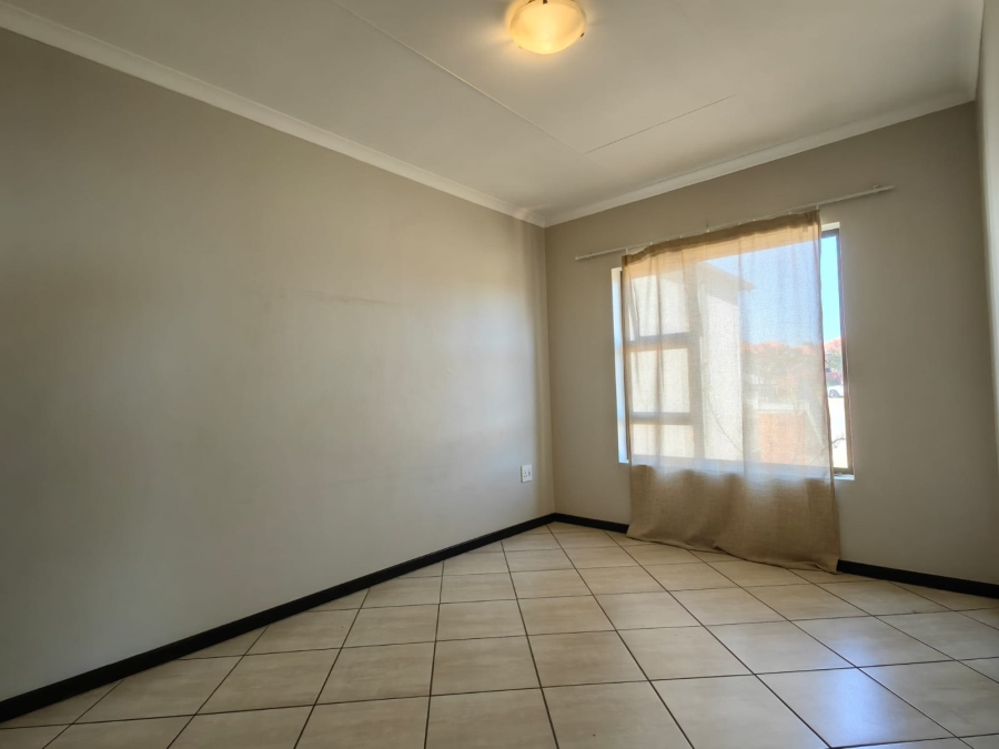 2 Bedroom Property for Sale in The Reeds Gauteng