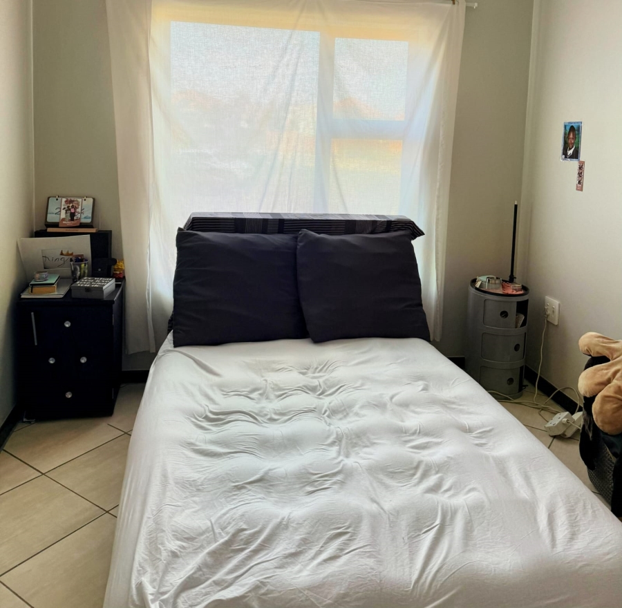 2 Bedroom Property for Sale in The Reeds Gauteng