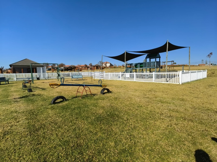 2 Bedroom Property for Sale in The Reeds Gauteng
