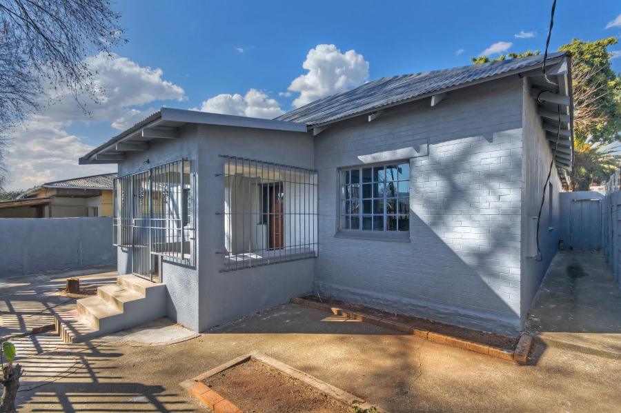 3 Bedroom Property for Sale in Bezuidenhout Valley Gauteng