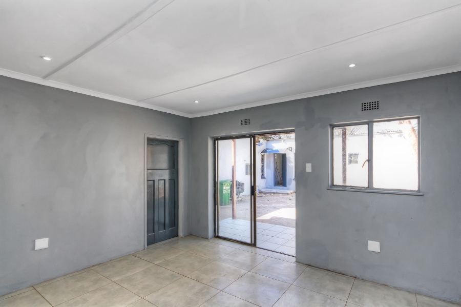 3 Bedroom Property for Sale in Bezuidenhout Valley Gauteng