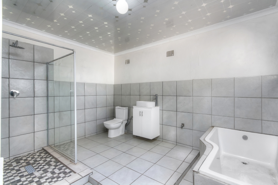 3 Bedroom Property for Sale in Bezuidenhout Valley Gauteng