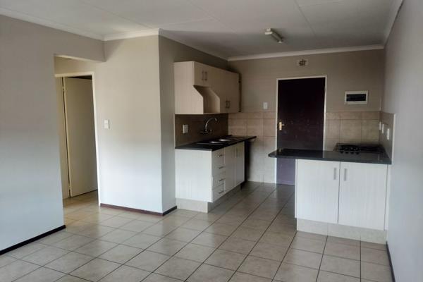 To Let 2 Bedroom Property for Rent in Noordwyk Gauteng