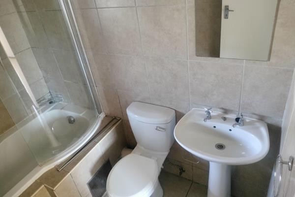 To Let 2 Bedroom Property for Rent in Noordwyk Gauteng